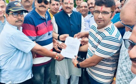 पूर्व सैनिकों के अधिकारों की रक्षा: उपनल से हटाने के आदेश के विरोध में सांसद अजय भट्ट से मिले पूर्व सैनिक