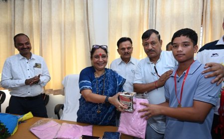 कोटद्वार के 32 बॉक्सिंग चैंपियंस का विधायक ऋतु खण्डूडी भूषण ने सम्मानित किया