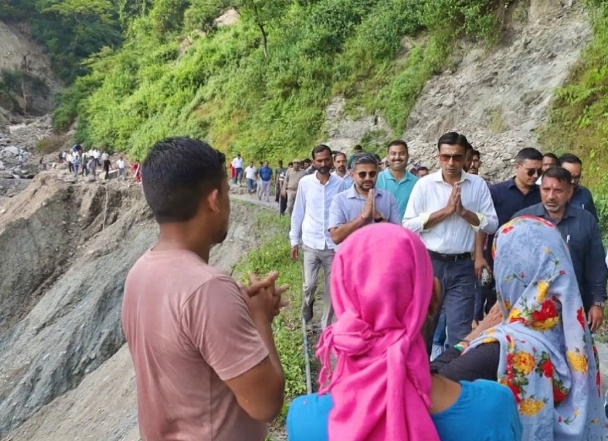 डीएम का आदेश: आज रात तक खेत, खलियान और निजी भवन का अधिकतम मुआवजा वितरित किया जाएगा