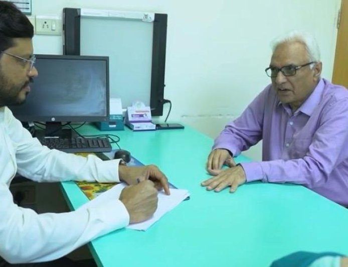 मैक्स अस्पताल, देहरादून, ने विश्व ऑस्टियोपोरोसिस दिवस पर बढ़ाई जागरूकता