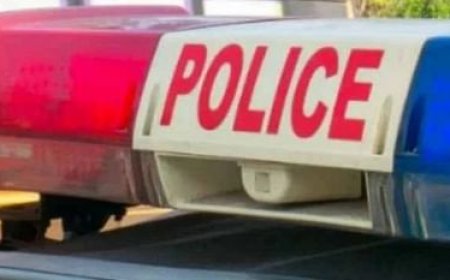 मोबाइल पर बात करते हुए स्कूटी चलाना पड़ा भारी, पुलिस ने सीज की गाड़ी