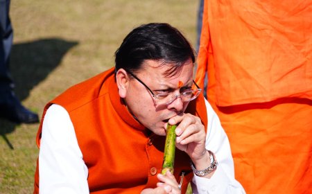 Uttarakhand: मुख्यमंत्री धामी ने लॉन में बैठकर किसानों के साथ चखा गन्ने का स्वाद और सुनी समस्याएं