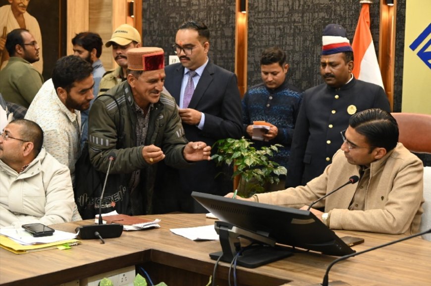 मुख्यमंत्री की जन नीतियों से प्रेरित, डीएम जनदर्शन; जनभावना अनुरूप समाधान; एक्शन