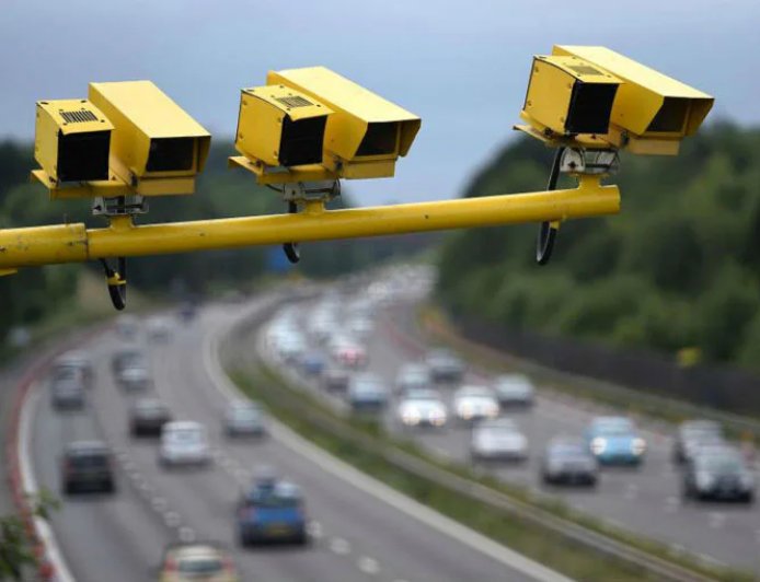 Uttarakhand: देहरादून की सड़कों पर अब रफ्तार के सौदागरों की खैर नहीं 59 हाईटेक कैमरे करेंगे चालान