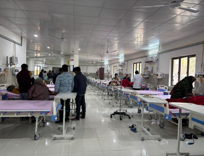 स्वशासी राजकीय मेडिकल कॉलेज में 30 शैय्या युक्त आधुनिक आपातकालीन इकाई शुरू