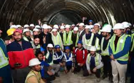 *मुख्यमंत्री श्री पुष्कर सिंह धामी ने जमरानी बहुउद्देशीय बांध परियोजना के अंतर्गत चल रहे निर्माण कार्यों का किया स्थलीय निरीक्षण*