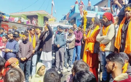 Uttarakhand: नाबालिग से दुष्कर्म और ब्लैकमेलिंग के विरोध में दन्यां में उमड़ा जनसैलाब, बाहरी लोगों के सत्यापन की उठी मांग