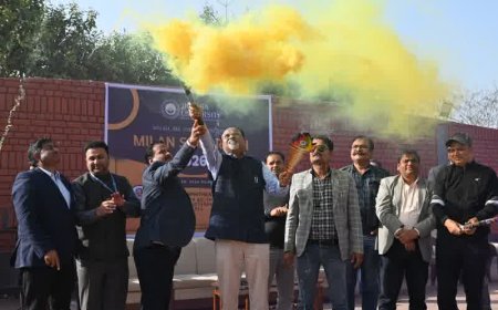 जिज्ञासा यूनिवर्सिटी में होली मिलन समारोह का आयोजन