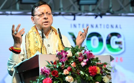 Uttarakhand: मुनिकीरेती में अंतरराष्ट्रीय योग महोत्सव का शानदार आगाज और ऋषिकेश बनी विश्व की योग राजधानी