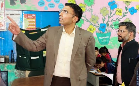 जिले के सरकारी स्कूलों को मिली डिजिटल रफ्तार; सभी 168 विद्यालयों में पंहुचे स्मार्ट टीवी; स्मार्ट टीवी इंस्टालेशन कार्य प्रारंभ