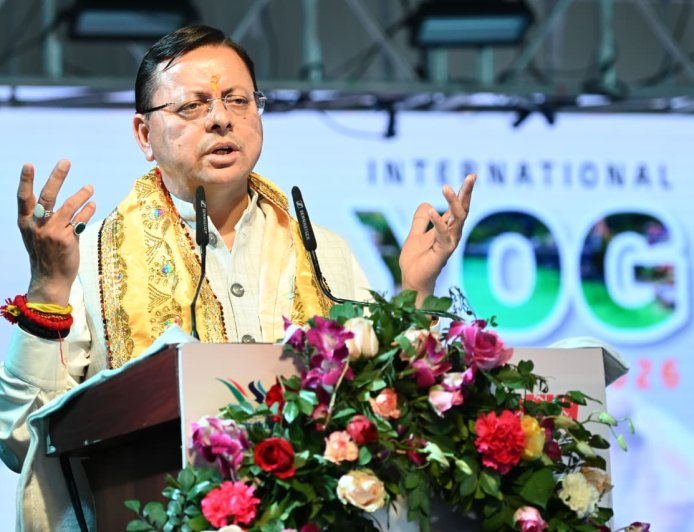 Uttarakhand: मुनिकीरेती में अंतरराष्ट्रीय योग महोत्सव का शानदार आगाज और ऋषिकेश बनी विश्व की योग राजधानी