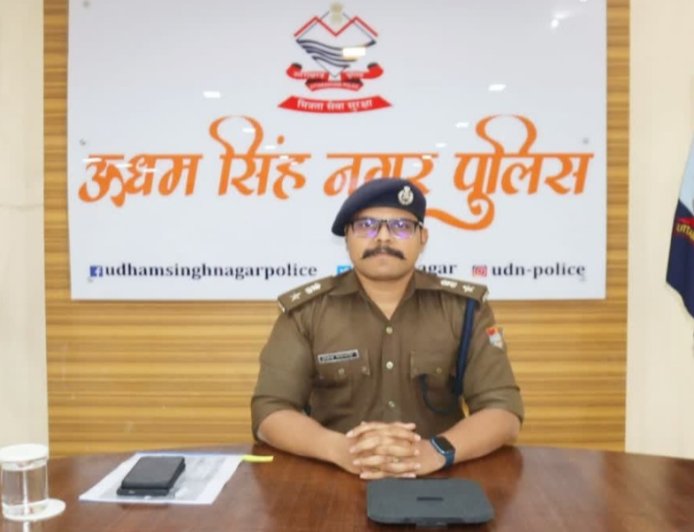उधम सिंह नगर में अवैध खनन पर SSP का सख्त एक्शन: चौकी प्रभारी समेत 8 पुलिसकर्मी को किया लाइन हाजिर।पुलिस विभाग में मचा हड़कंप।