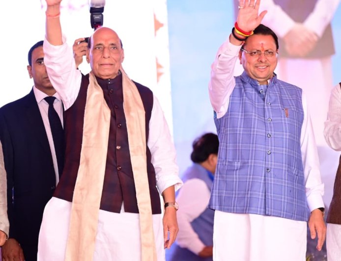 धाकड़ धामी अब हो गए धुरंघर, 2027 में लगाएंगे सिक्सर: राजनाथ सिंह