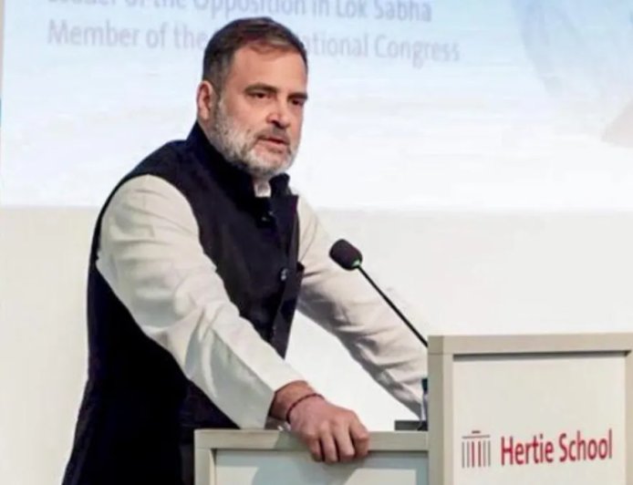 दिल्ली: संविधान संशोधन और परिसीमन के मुद्दे पर राजनीतिक विवाद तेज हुआ