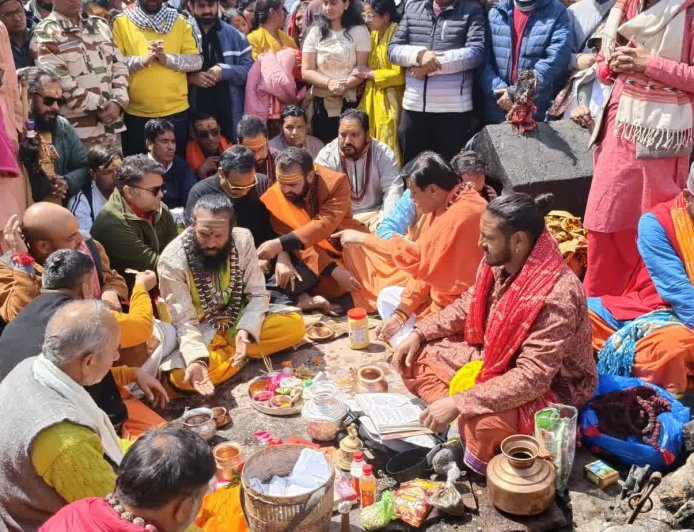 केदारनाथ धाम के भकुंट भैरव नाथ मंदिर के कपाट का विधिवत उद्घाटन