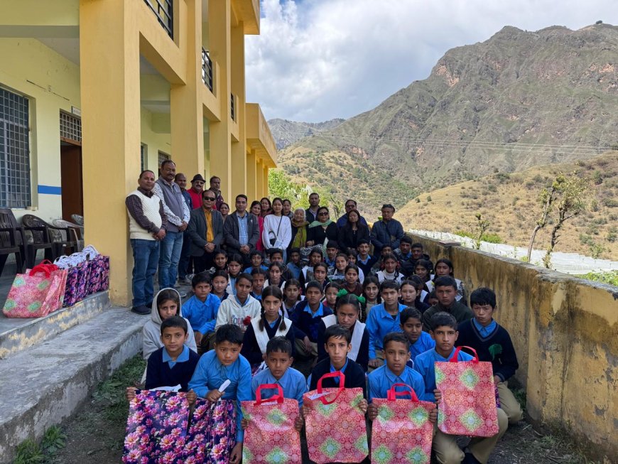 हेल्प क्रॉस ट्रस्ट देहरादून ने जरूरतमंद बच्चों को वितरित की पाठ्यक्रम सामग्री