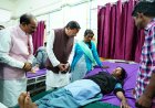 मुख्यमंत्री पुष्कर धामी ने जिला अस्पताल में मरीजों का हाल जाना, दिए बेहतर स्वास्थ्य सेवाओं का भरोसा