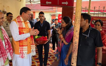मुख्यमंत्री पुष्कर धामी ने गुवाहाटी के कामाख्या देवी मंदिर में की पूजा-अर्चना