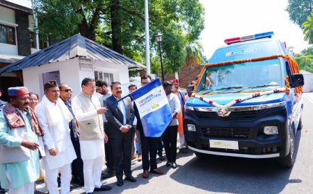 मुख्यमंत्री पुष्कर धामी ने एचडीएफसी बैंक की ओर से 4 अत्याधुनिक एम्बुलेंस का किया फ्लैग ऑफ