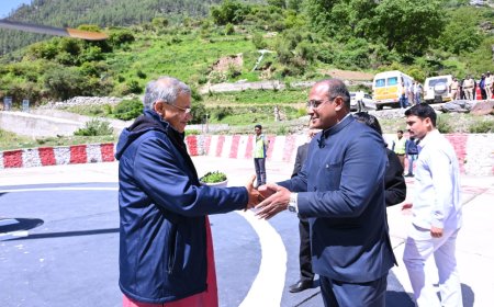 उत्तराखंड: मुख्य निर्वाचन आयुक्त ज्ञानेश कुमार का हर्षिल में सीमांत पोलिंग बूथों का निरीक्षण
