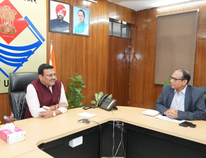 मुख्य सचिव ने शासकीय विद्यालयों में मूलभूत सुविधाओं की उपलब्धता के दिए निर्देश