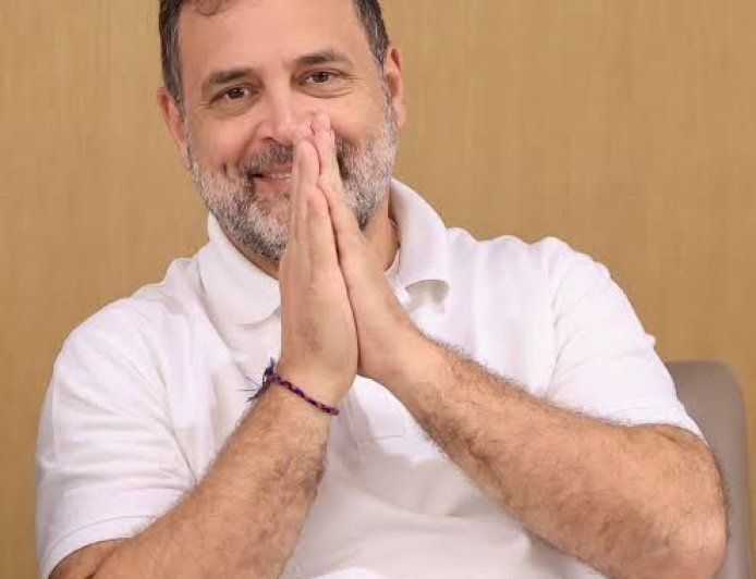 भले ही मौसम ने रोकी राह, लेकिन राहुल गांधी ने पहुंचाया अपना संदेश