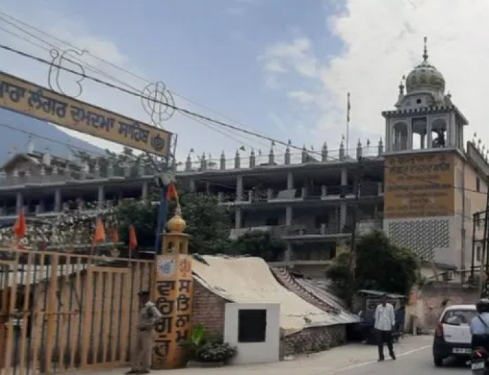 उत्तराखंड: नगरासू गुरुद्वारे पर निहंगों का कब्जा तीसरे दिन भी बना, प्रशासन मुस्तैद