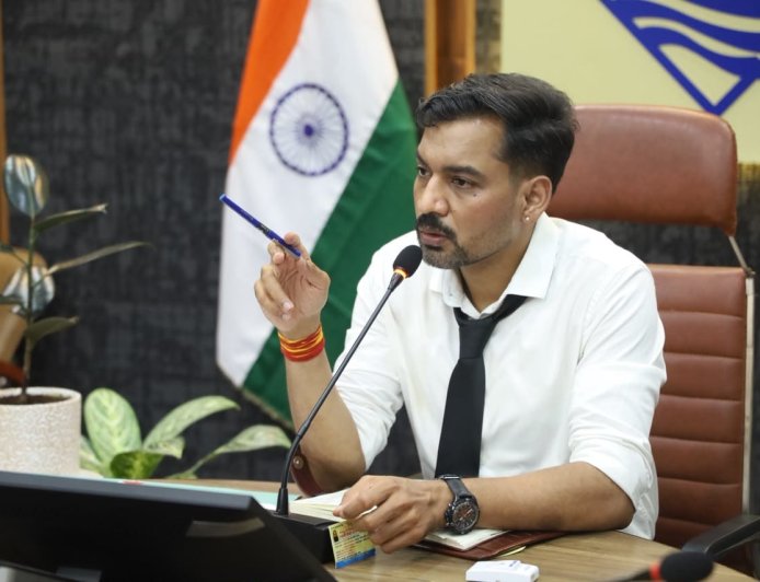 जिलाधिकारी ने 164 शिकायतों का किया निस्तारण, जनसमस्याओं में लापरवाही बर्दाश्त नहीं
