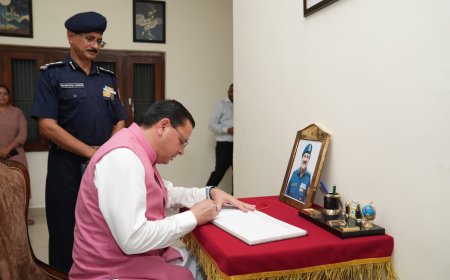 Uttarakhand: मुख्यमंत्री पुष्कर सिंह धामी ने एनडीआरएफ बटालियन का निरीक्षण किया, जवानों की वीरता की सराहना की