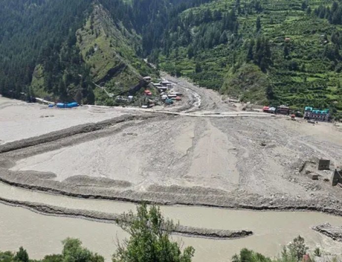 उत्तराखंड: विनाशकारी बाढ़ के एक साल बाद धराली की तस्वीर - अपनों को खोने का गम और पुनर्वास की चुनौती